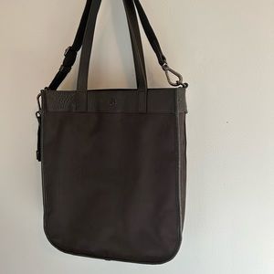 Lululemon 15l Bag (leather trim)